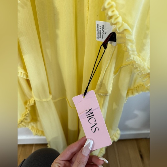 NWT Yellow Ruffle Trim Ruched Cut Out Maxi Dress - Picture 10 of 10